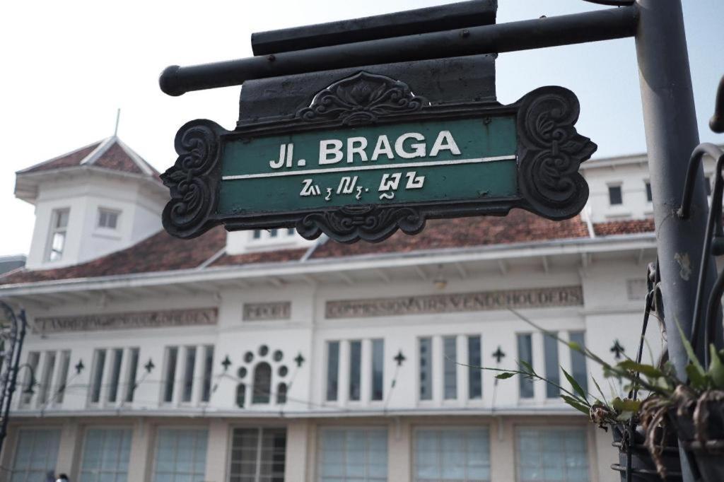 Parahyangan 2* Bandung